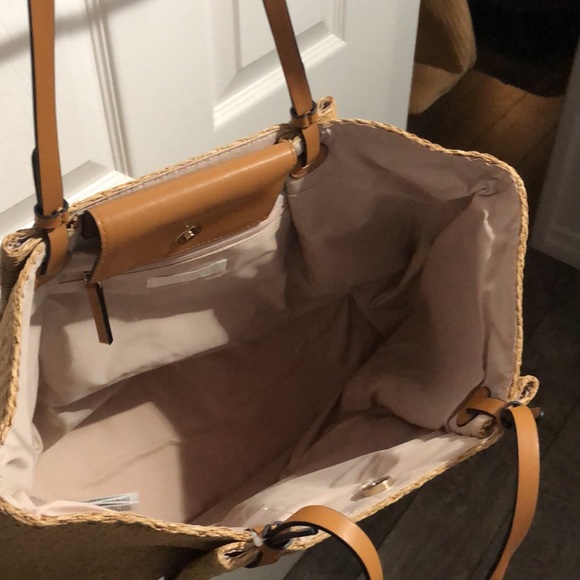 Large Straw Tote - Picture 3 of 3